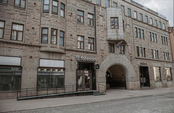 Så sparar Forenom 1 000+ timmar i månaden med AI och regelbaserad automatisering