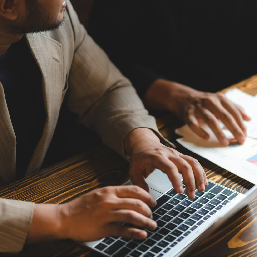 1_1_Invoice capture_Featured_2_1080x1080