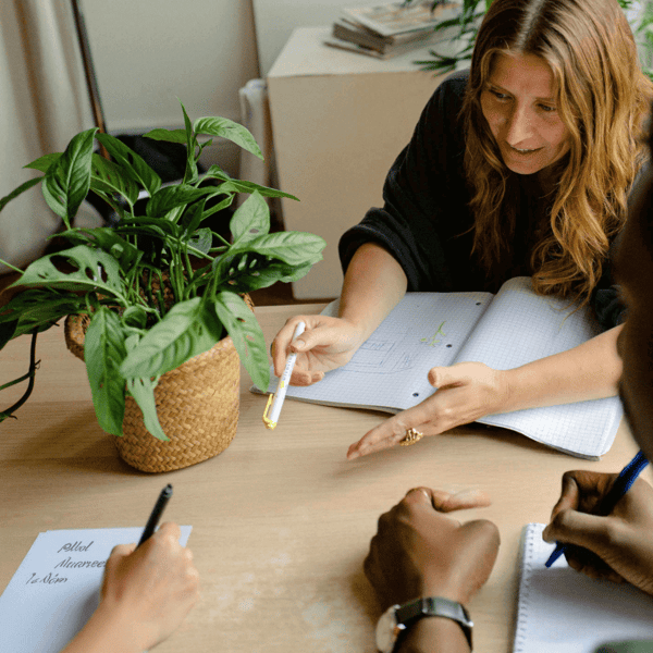 1_1_Multi-entity & location management_1080x1080