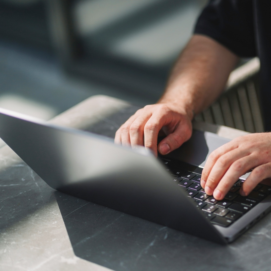 1_1_hero_industries_1080x1080